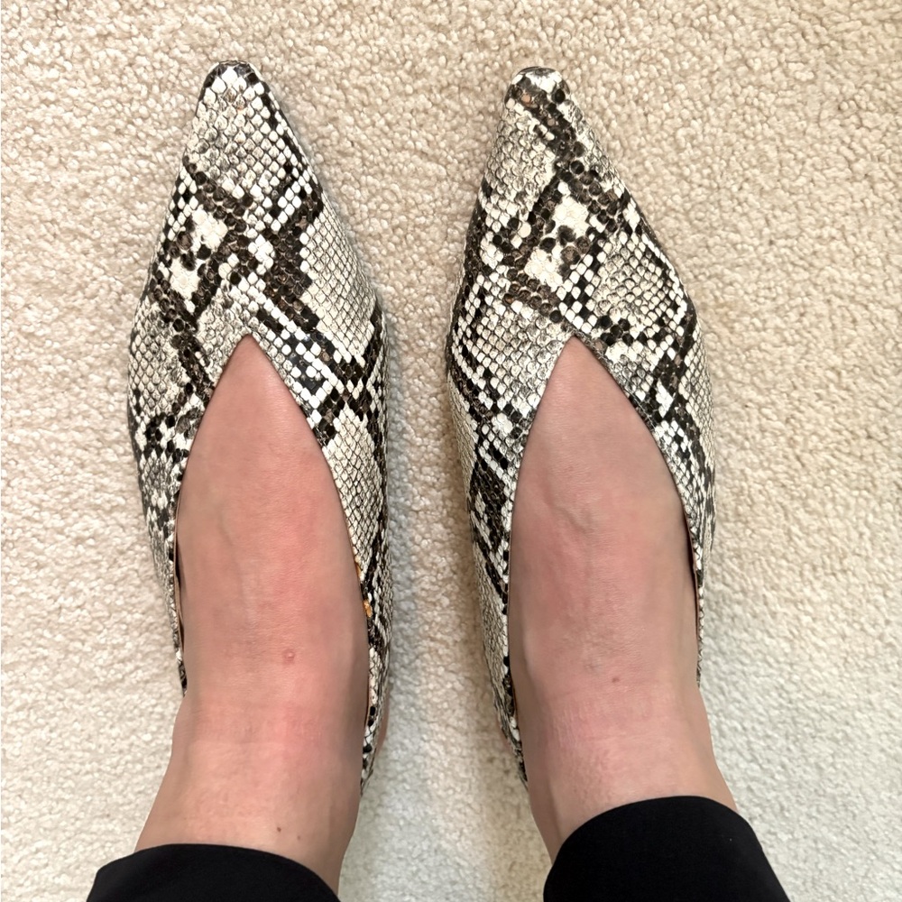 Snake print sling back flat - Picture 2 of 4